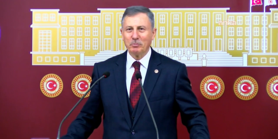 Selçuk Özdağ’dan, emekli ikramiyesinin asgari ücret seviyesine çıkarılması için kanun teklifi