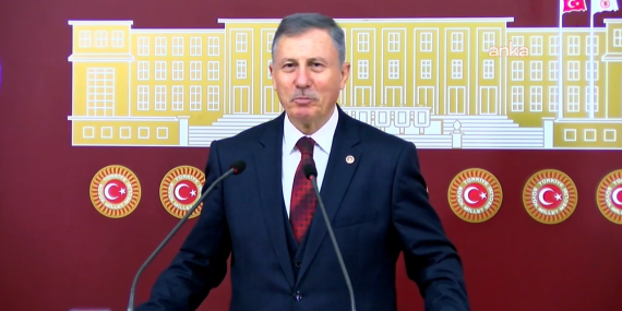 Selçuk Özdağ’dan, emekli ikramiyesinin asgari ücret seviyesine çıkarılması için kanun teklifi