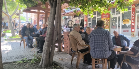 Emeklilerden ikramiye tepkisi: En az 10 bin lira olmalıydı