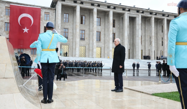 TBMM Atatürk Anıtı’nda tören