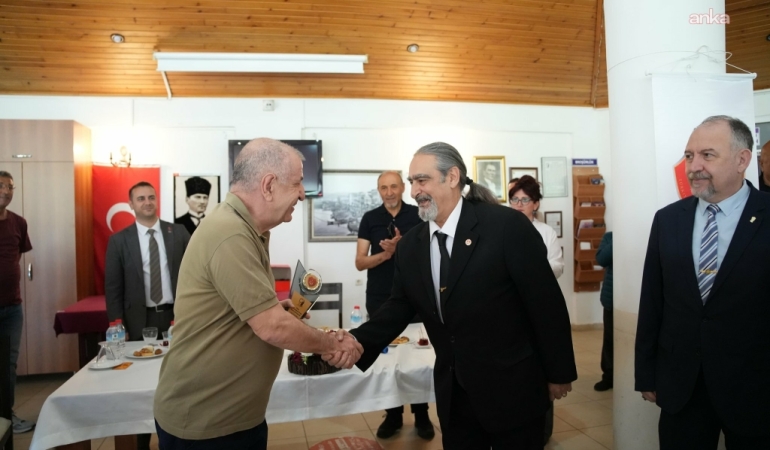 Özdağ’dan emekli astsubaylara ziyaret
