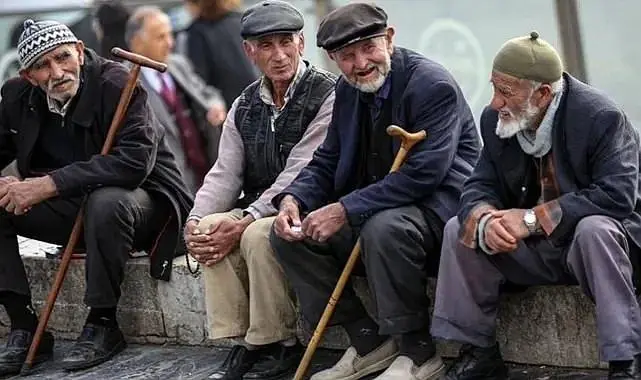 Yaşlı nüfusu artıyor: “Uzun süreli bakım sigortası” gündemde