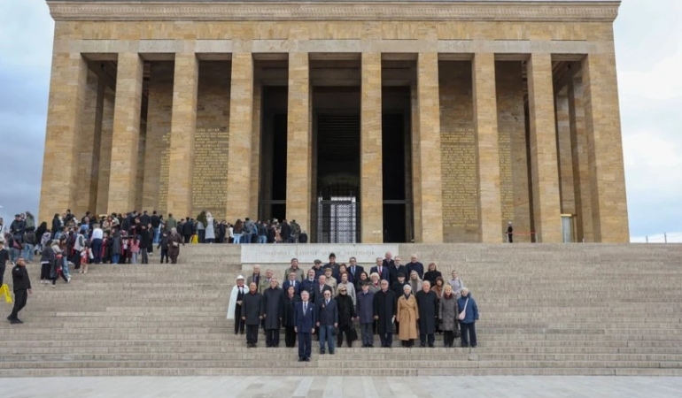 Emekli elçiler dernek kurdu