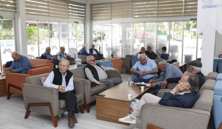 Mersin Büyükşehir’in Emekli Evleri: Sosyalleşmenin ve dayanışmanın adresi