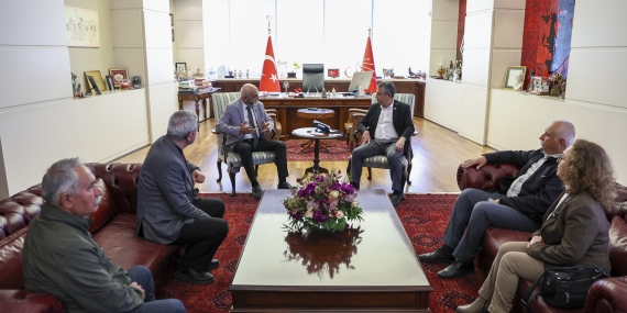 Emekli-Sen Genel Başkanı Cengiz Yavuz’dan Özgür Özel’e ziyaret