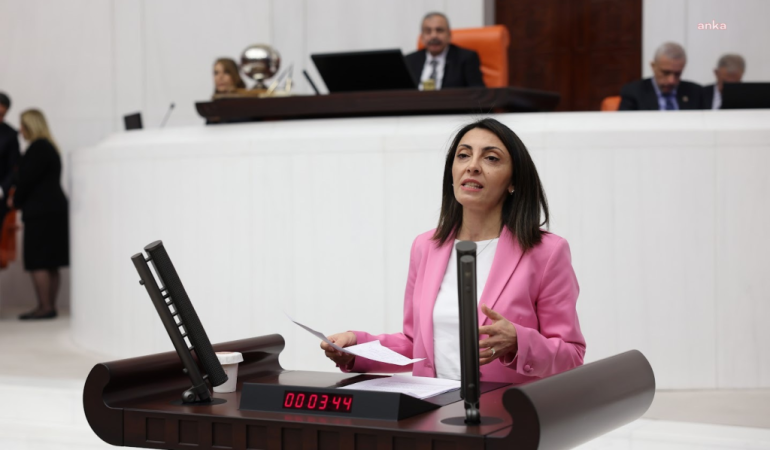 CHP’li Kayışoğlu: İktidar, emekliye kuruşun hesabını yaparken, şirketlerin milyarlarca liralık vergi borçlarını tek kalemde silebiliyor