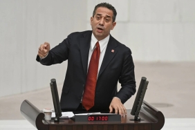 ali-mahir-basarir-hem-odasina-gittim-hem-telefonla-aradim-klaz