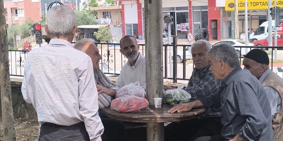Emekliden “açlık sınırı” tepkisi: Maaşım 20 bin lira, ölmeden sürüneceksin