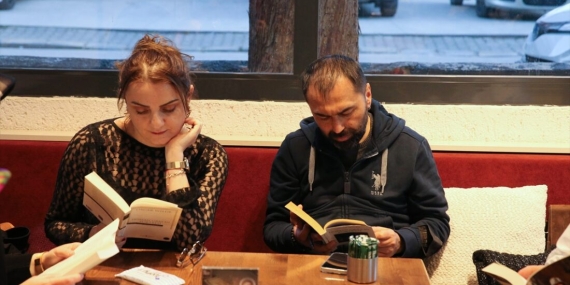 Emekli öğretmen Tokat’ta kitap kulübü kurdu