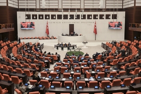tbmm-den-tatile-girmeden-yogun-mesai-emekli-maasi-ogrenci-affi-ve-12-yargi-paketi